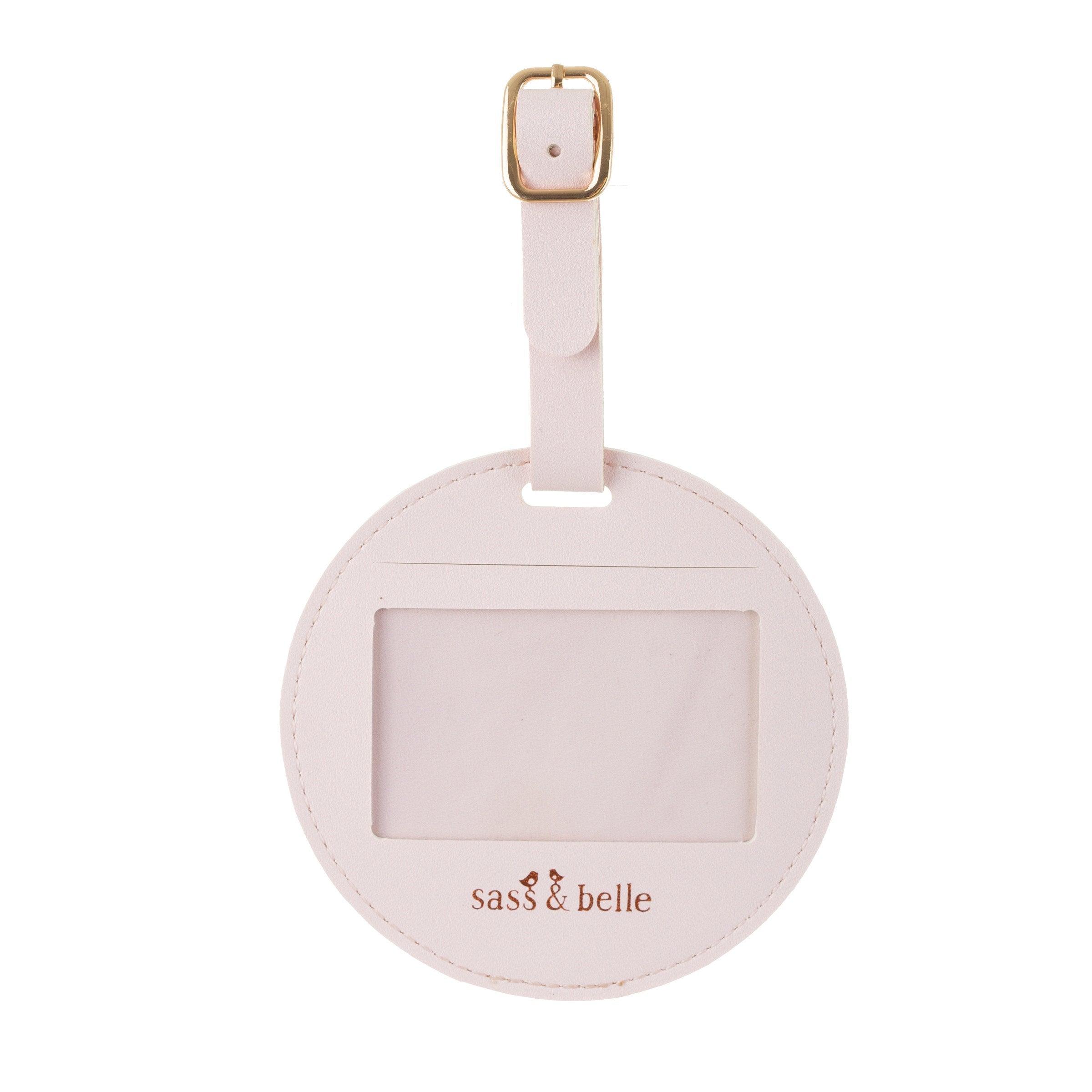 Laukku-tagi, Let's Go Explore the World