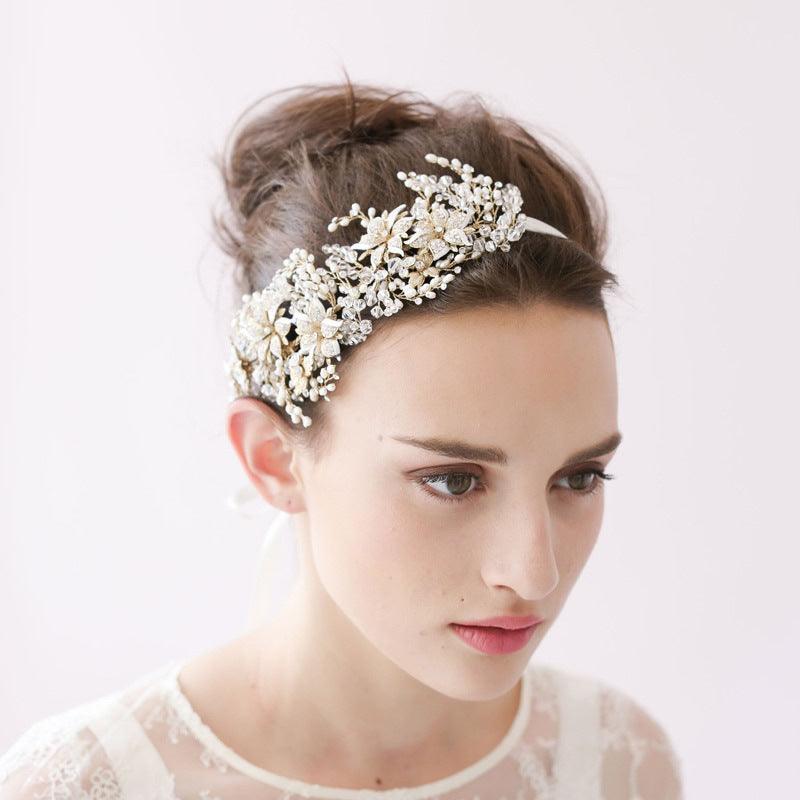Hiuskoru, panta/ROMANCE, Glamorous Headpiece with Silver Flowers