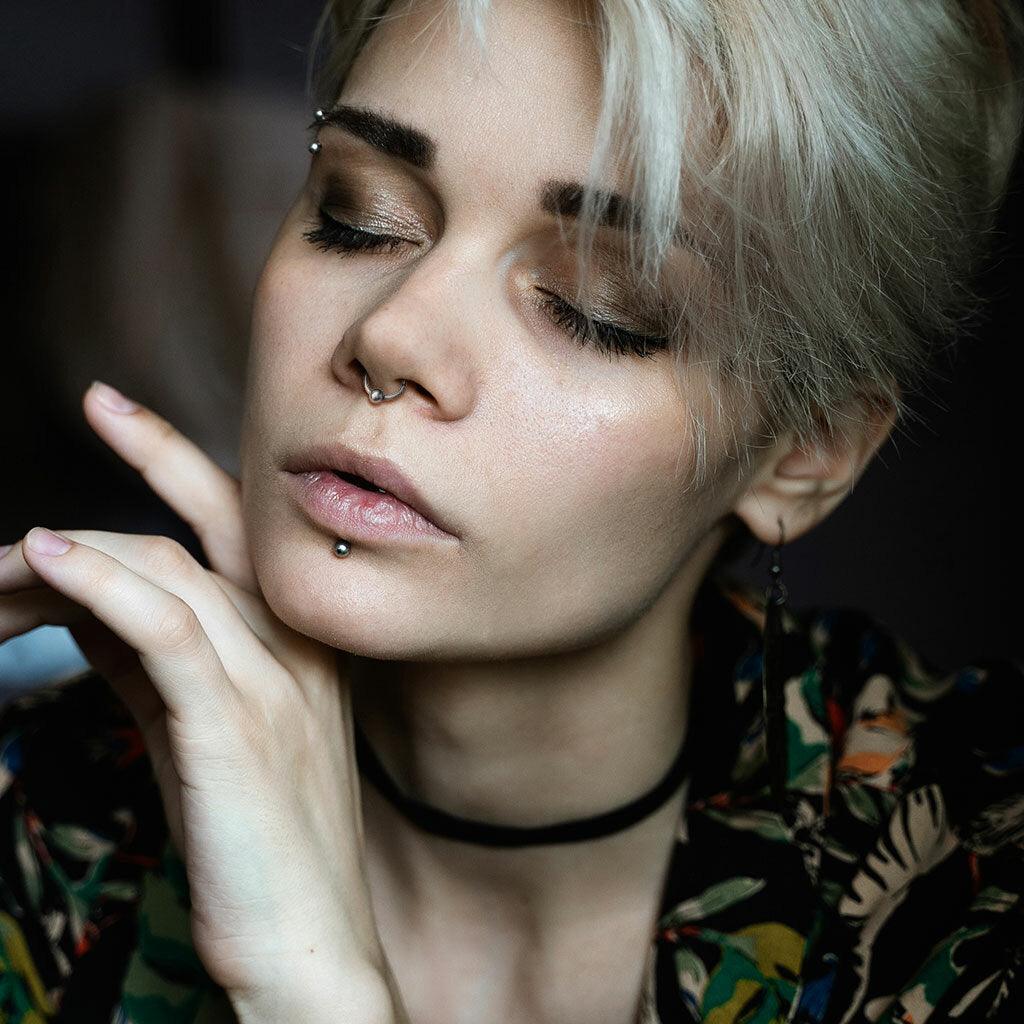 PREMIUM COLLECTION|Kullanvärinen BCR clicker-lävistysrengas