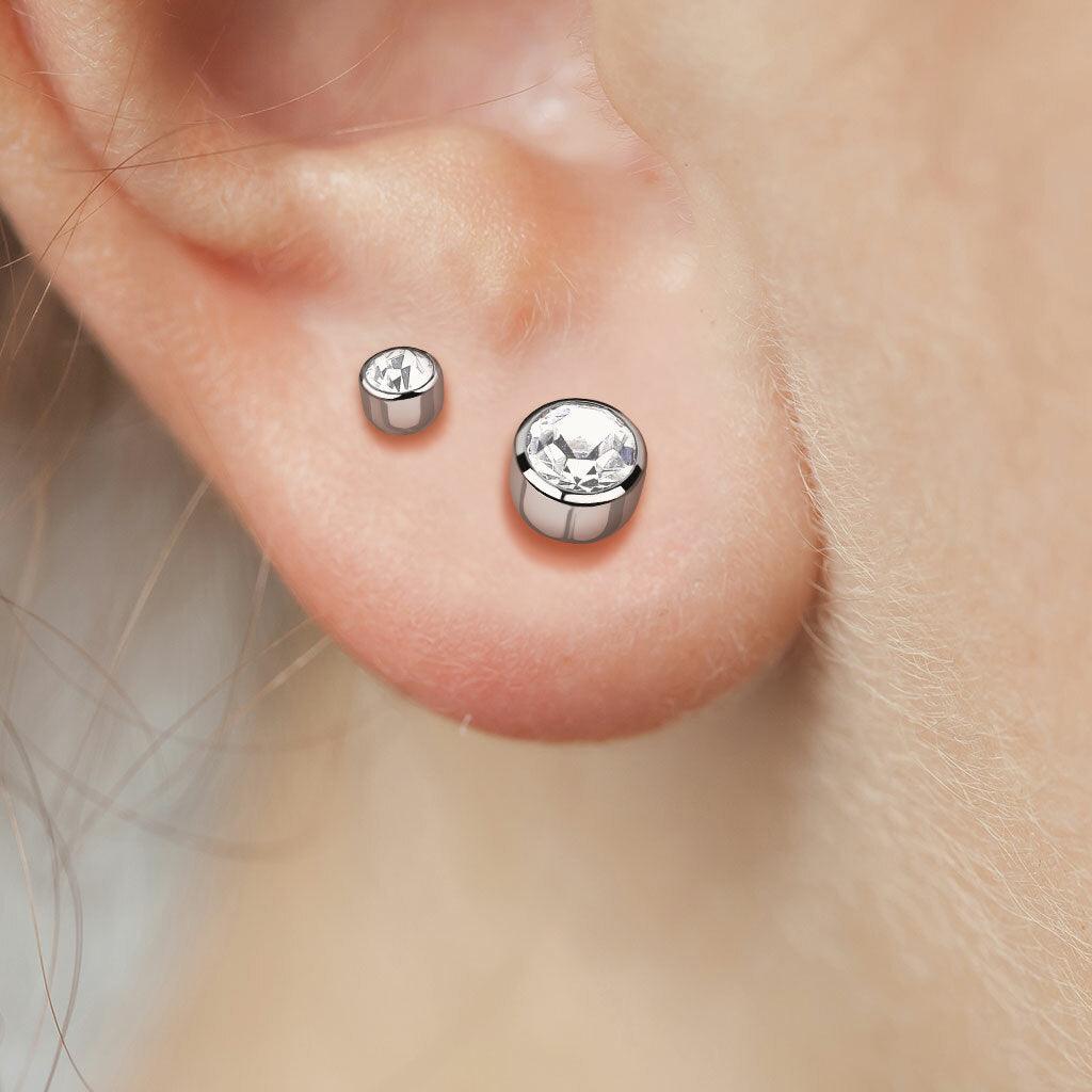 Titaaniset korvanapit, Round Titanium Cubic Zirconia