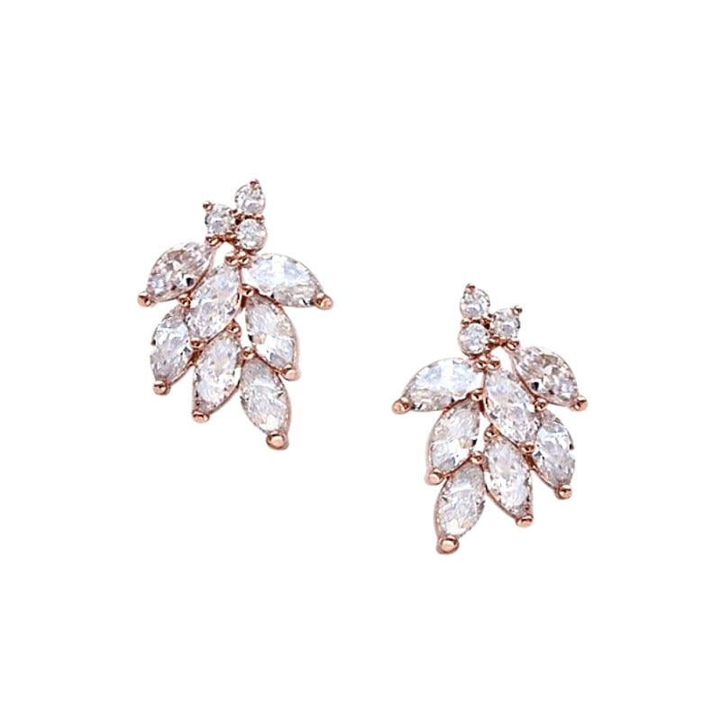 Kristallikorvakorut, ATHENA BRIDAL|Dainty Bella Earrings in Rosegold