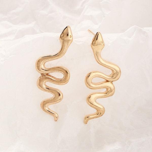 Korvakorut, PAPARAZZI|Smooth Snake Earrings in Gold