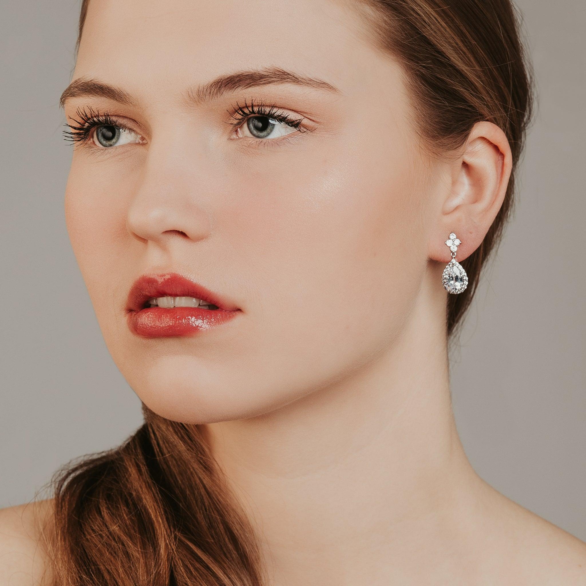 Kristallikorvakorut, ROMANCE|Beautiful Teardrop