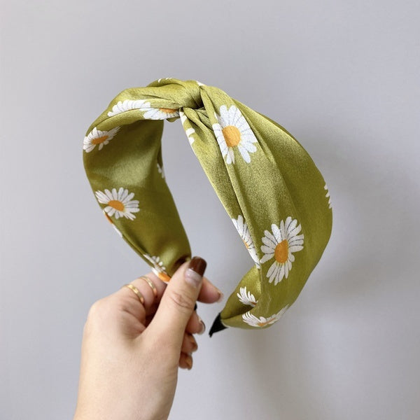 Headband|SUGAR SUGAR, Comfy Satin Daisy -olive green satin headband