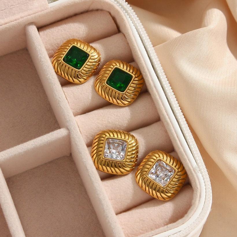 FRENCH RIVIERA|Norah Earrings -vaaleanpunaiset kirurginteräsnapit