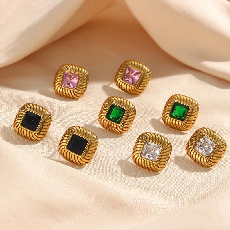 FRENCH RIVIERA|Norah Earrings -vaaleanpunaiset kirurginteräsnapit