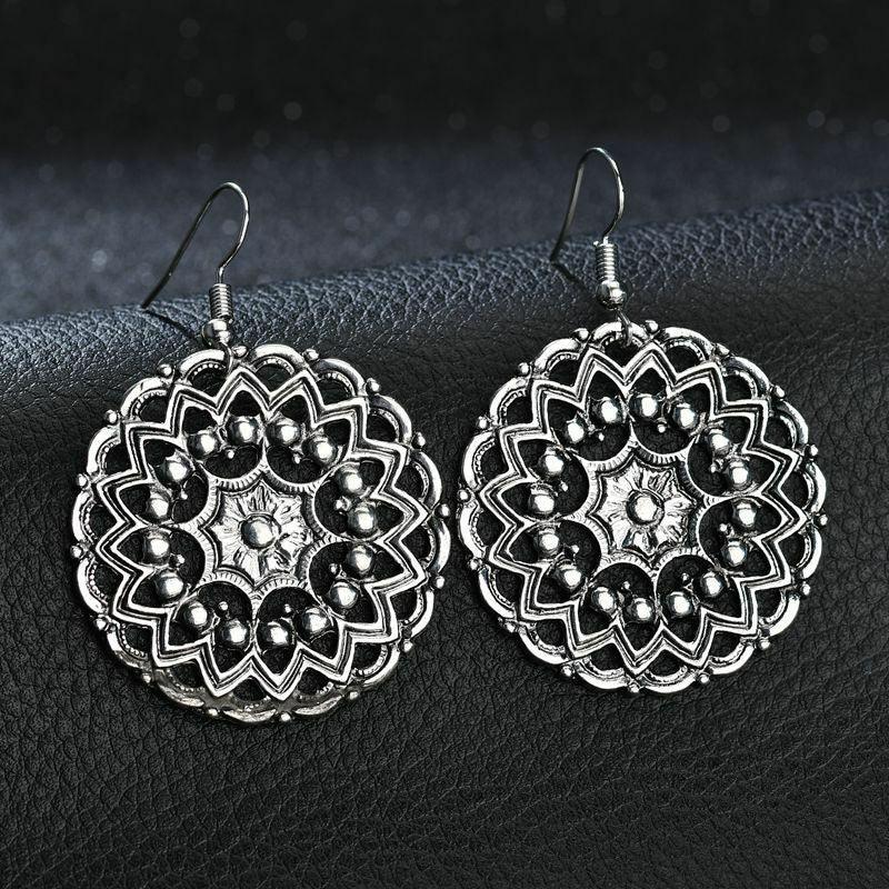 FRENCH RIVIERA|Elowen Bohemian Lace Earrings (antique silver)