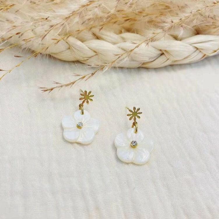 FRENCH RIVIERA|Summer in Paris - surgical steel flower earrings
