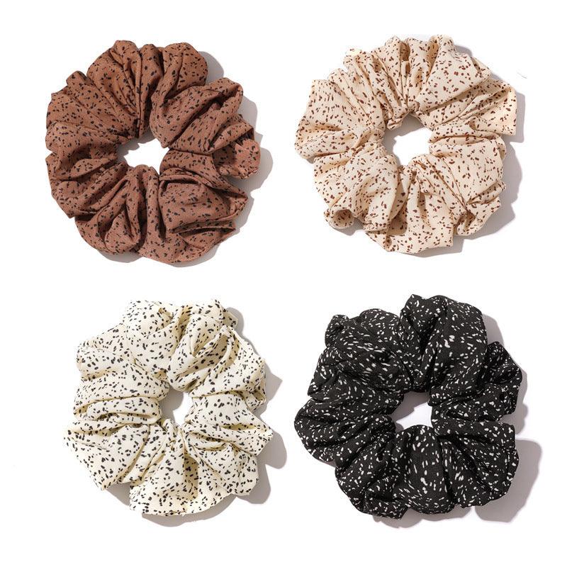 SUGAR SUGAR®, Autumn Mornings Scrunchie -kermanvalkoinen hiusdonitsi