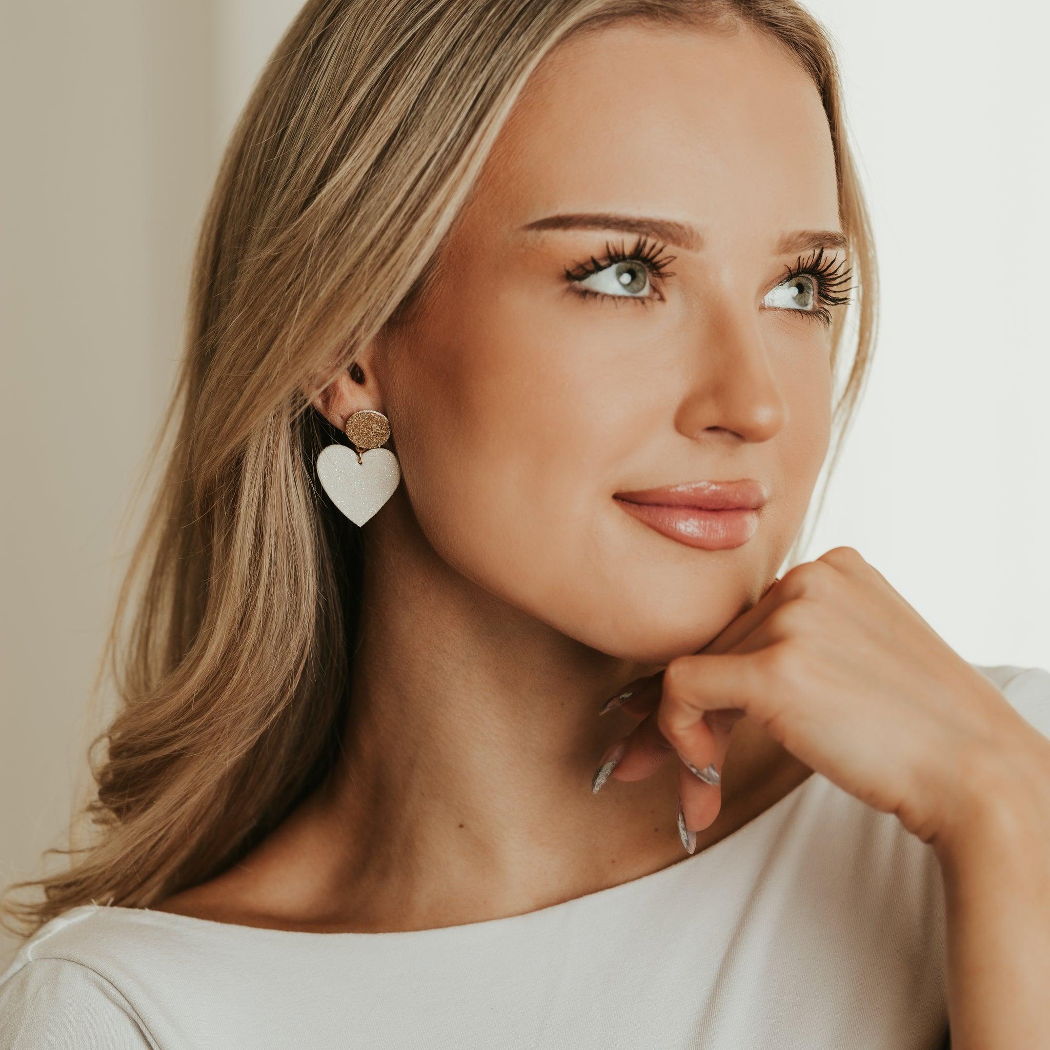 LEMPI® earrings, Hellä - sparkling white-gold heart earrings