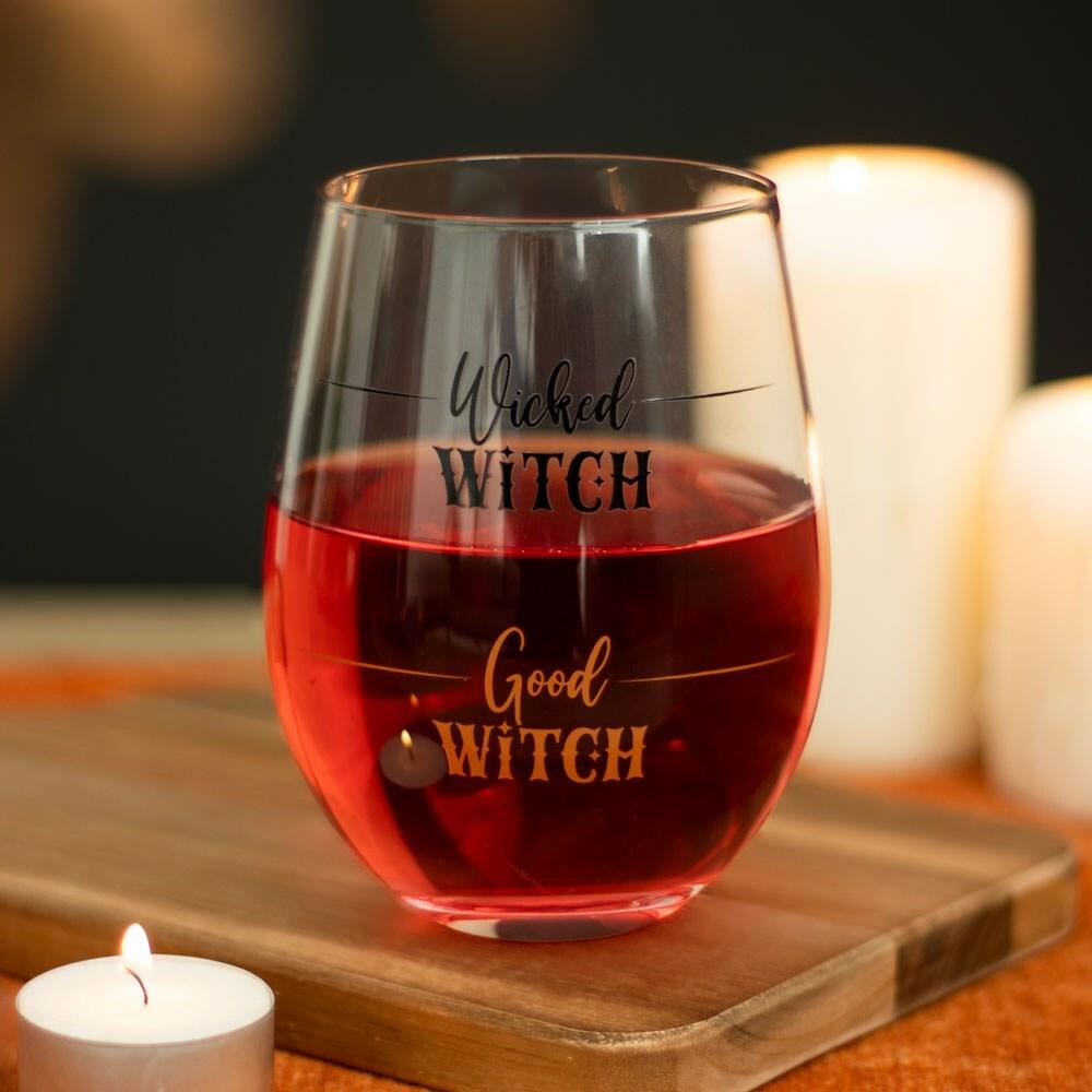 Wicked Witch Wine Glass -viinilasi tekstillä