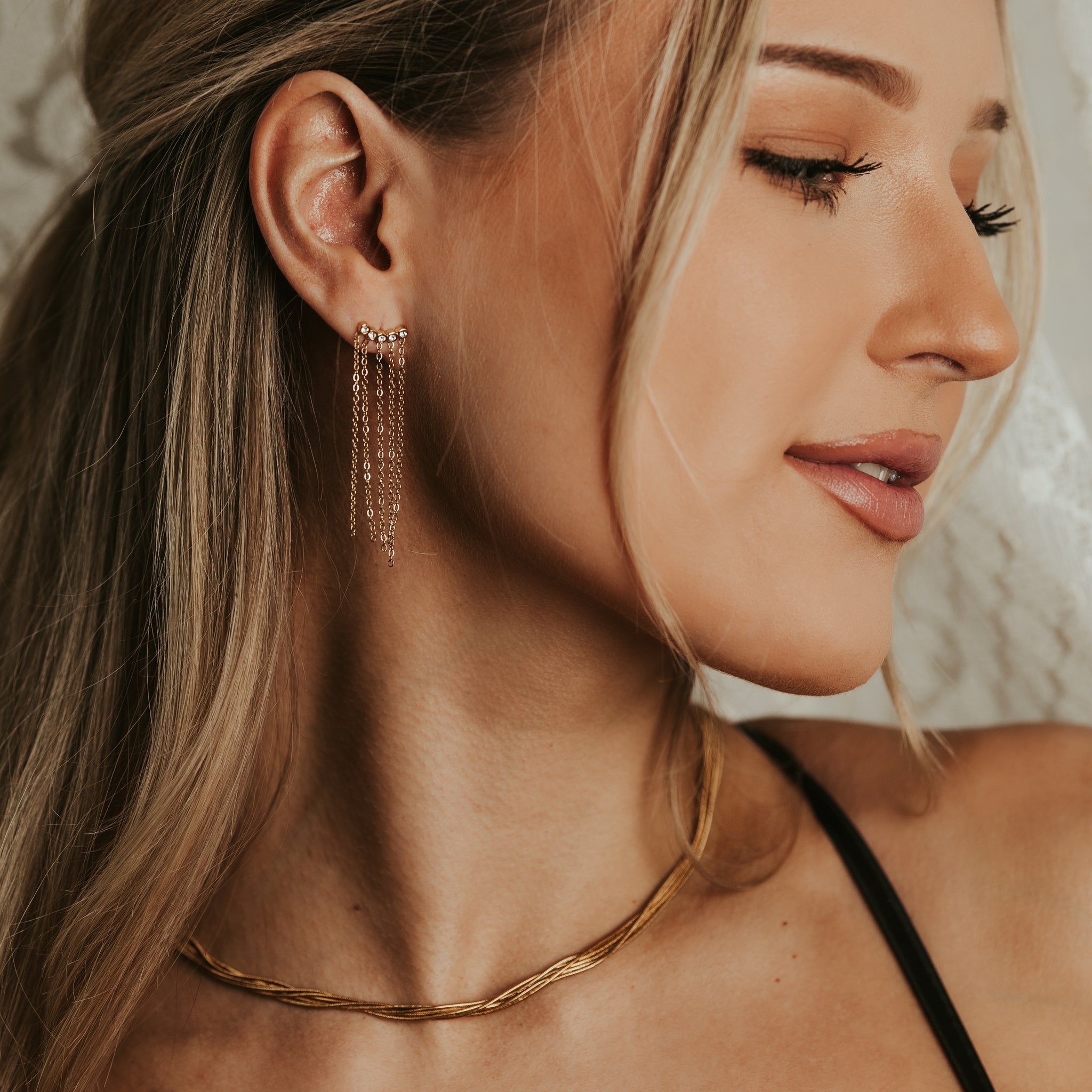 HABAHA Paris|Valere -ketjukoristeiset kirurginteräksiset korvakorut