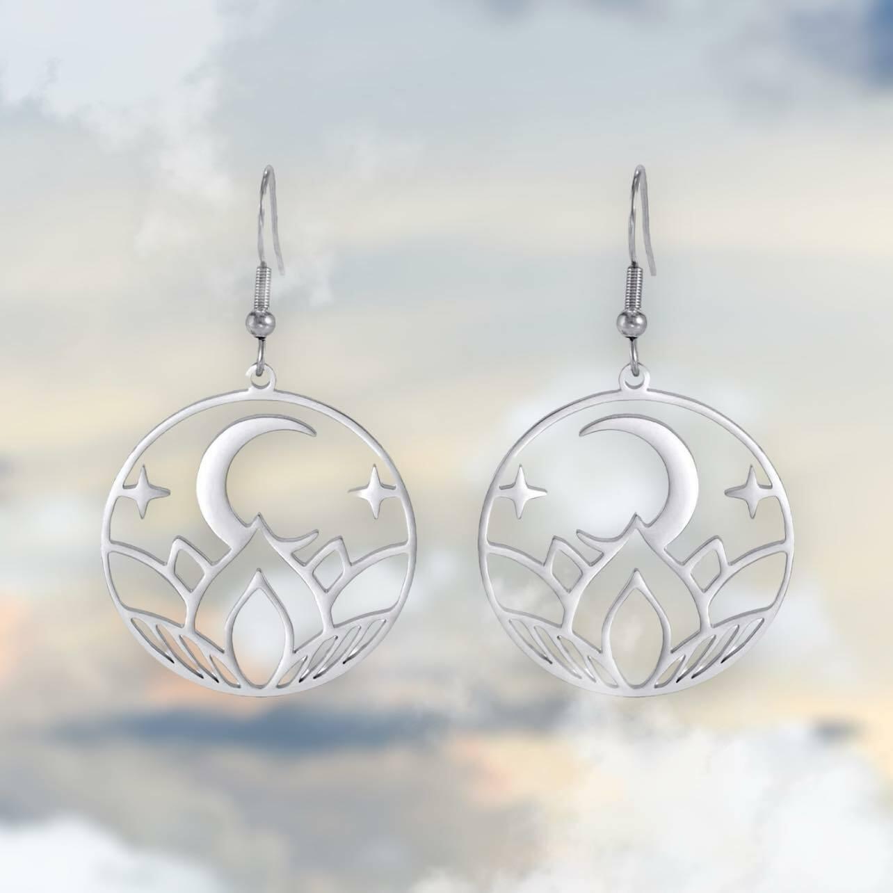 Kirurginteräskorvakorut, Bohemian Lotus -hopeanväriset bohokorvakorut