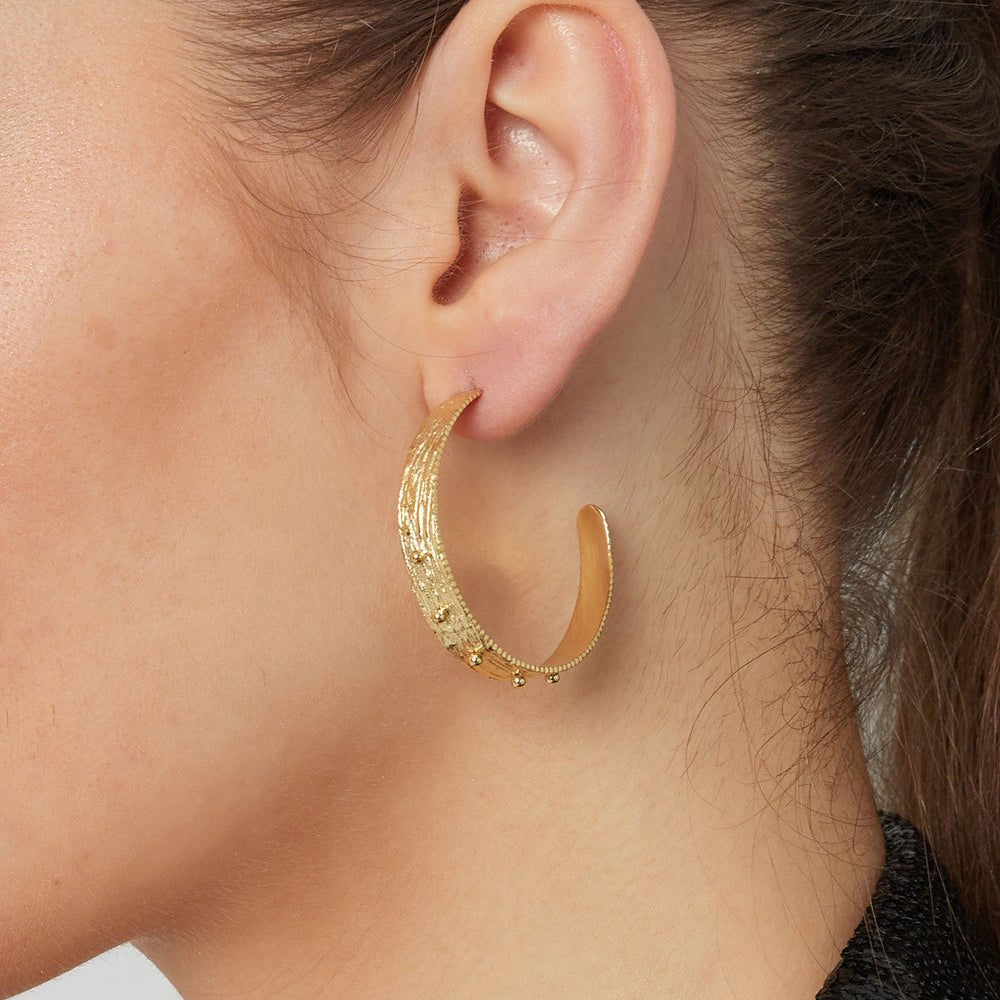 FRENCH RIVIERA | Éclat Hoops – embossed surgical steel rings