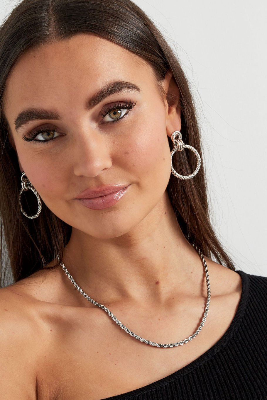 French Riviera | Nova Bold – kierteinen kirurginteräskaulakoru (hopea)