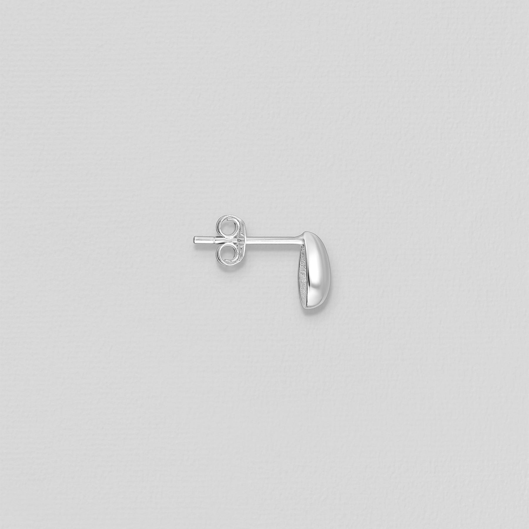 Hopeiset Celina-pisarakorvakorut, pieni ja moderni pisaramuoto