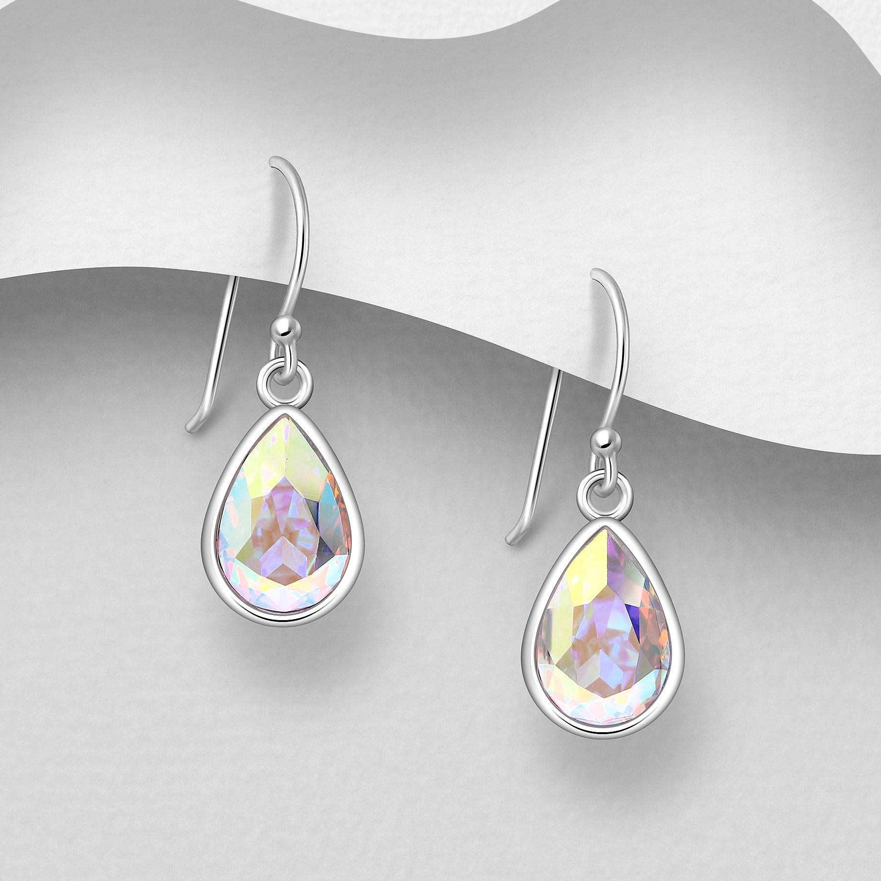 Amaris-hopeakorvakorut Aurora Boreale -pisarakristallilla, Sterling Hopea 925.