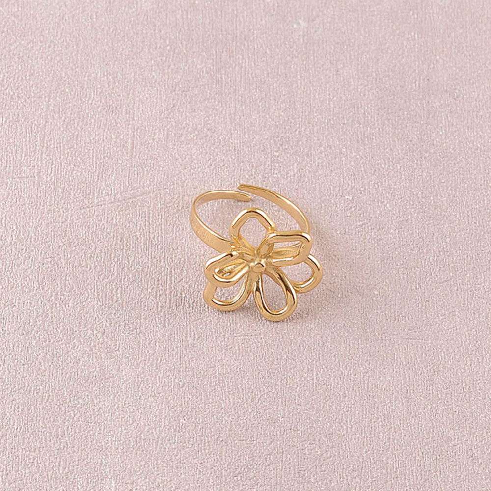 Bohm Paris moderni kukkamuotoinen sormus Stockholm Style