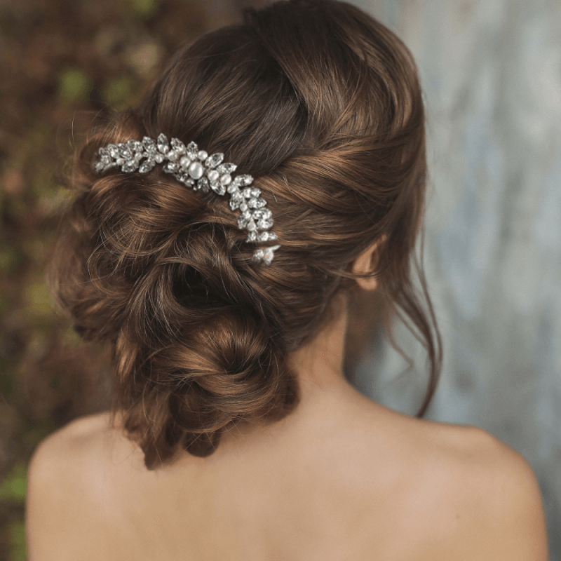 ATHENA BRIDAL | Sabine -helmikoristeinen muotoiltava hiuskoru (hopea)