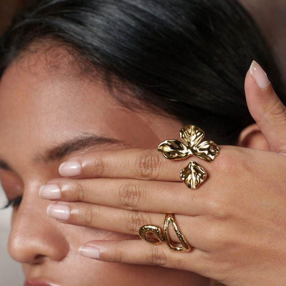 Bohm Paris Félicitie lehtisormus kullanvärinen.