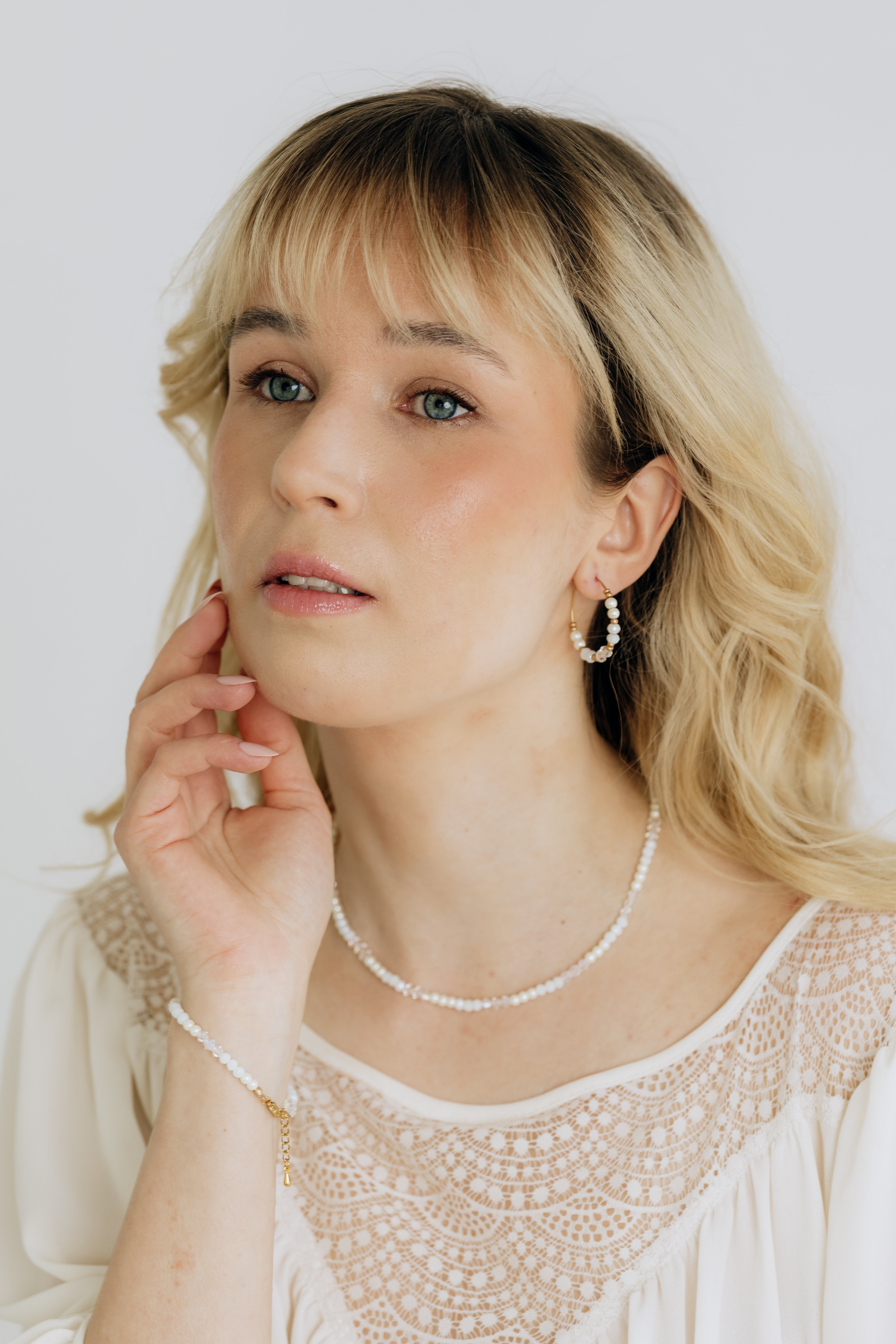 Earrings, FRENCH RIVIERA|Jasmine flower earrings (red)