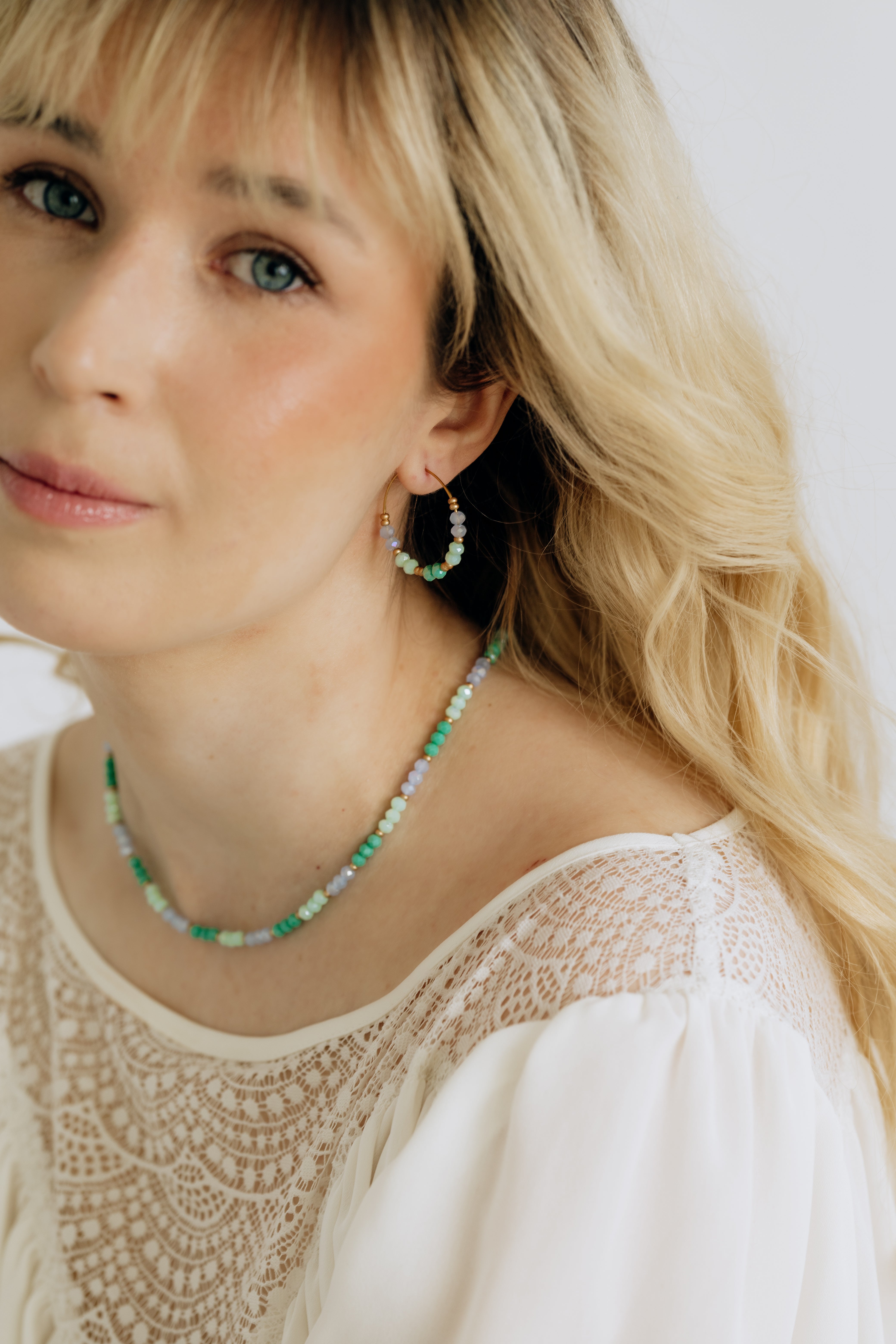 Earrings, FRENCH RIVIERA|Jasmine flower earrings (red)