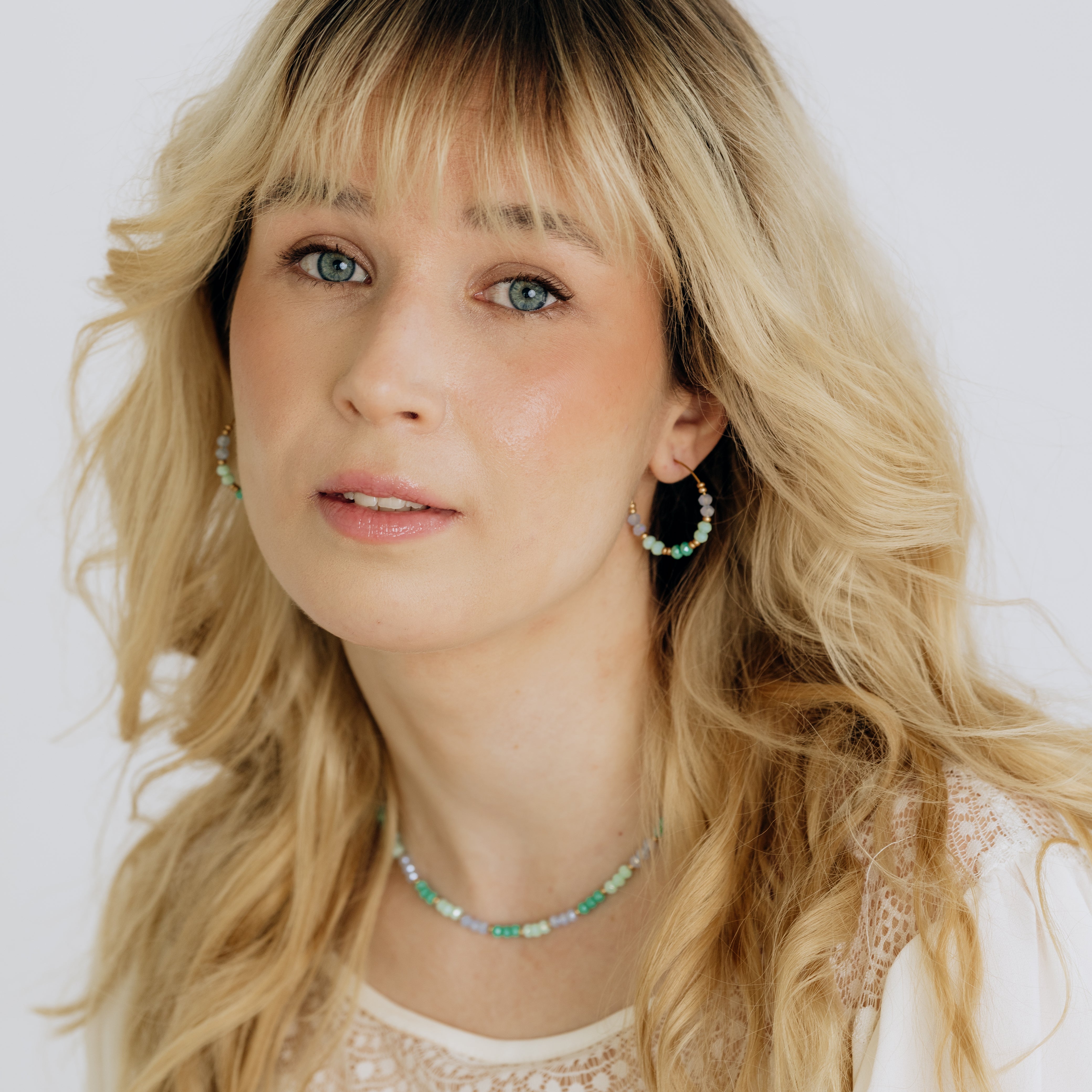 Earrings, FRENCH RIVIERA|Jasmine flower earrings (red)