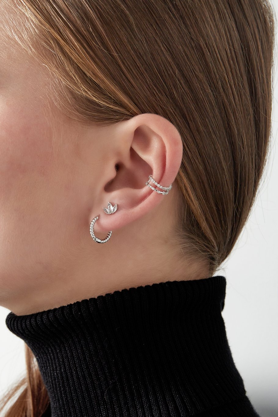 FRENCH RIVIERA | Shimmer Lines -hopeanvärinen ear cuff