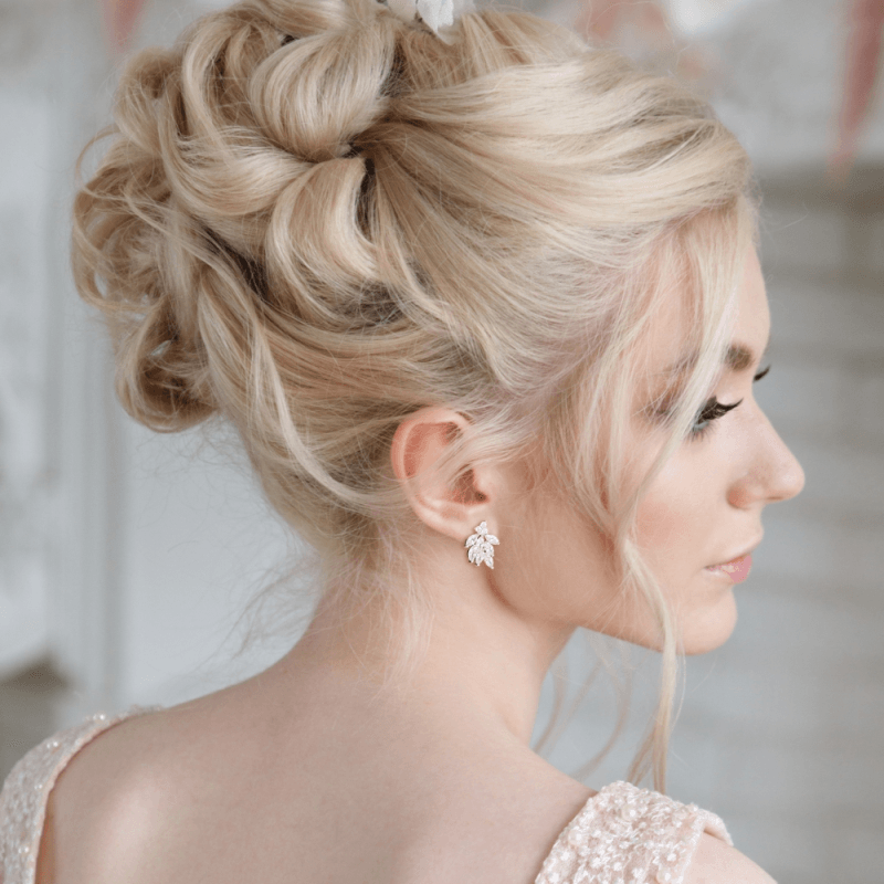 ATHENA BRIDAL | Helene -kristallikoristeiset nappikorvakorut (hopea)