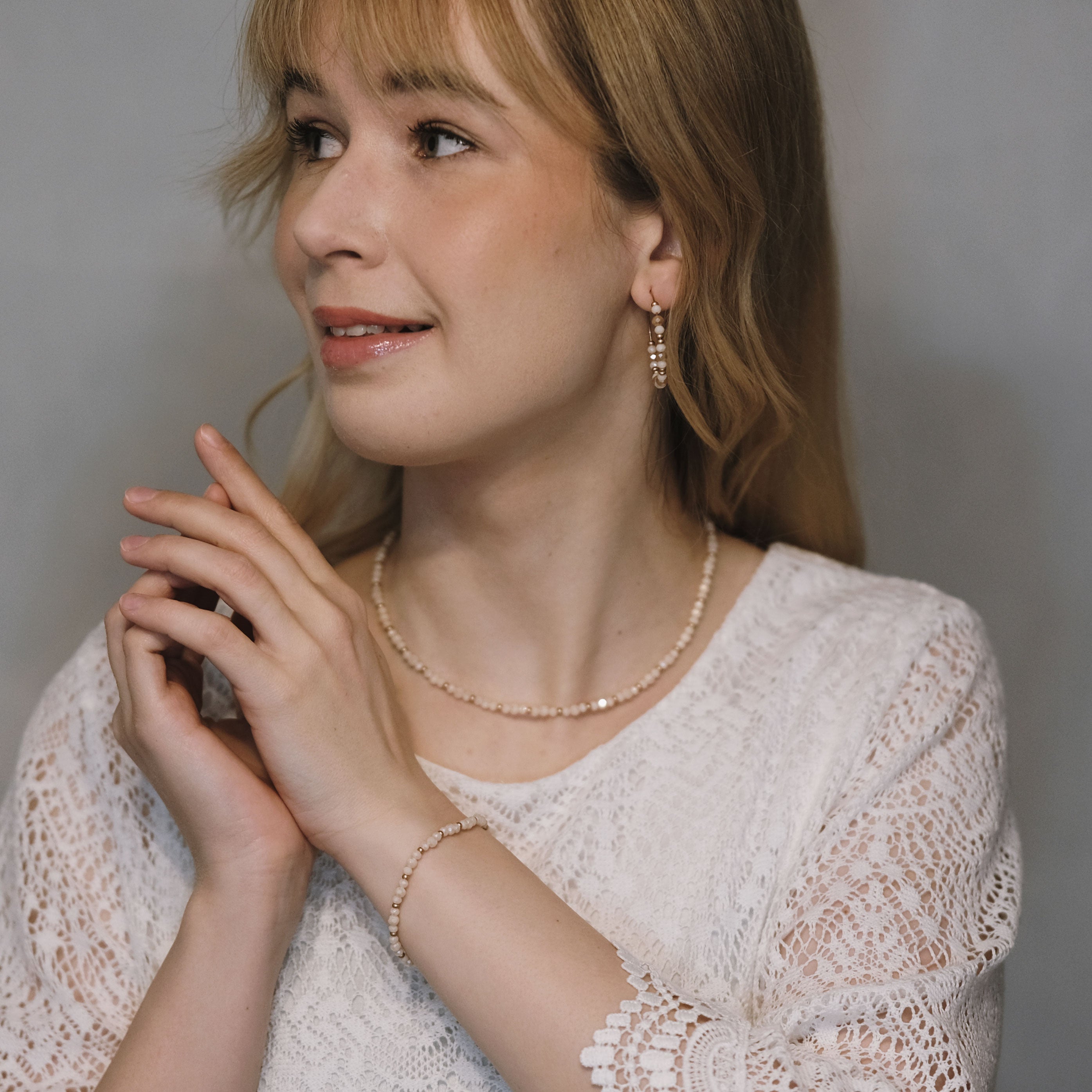 Earrings, FRENCH RIVIERA|Jasmine flower earrings (red)