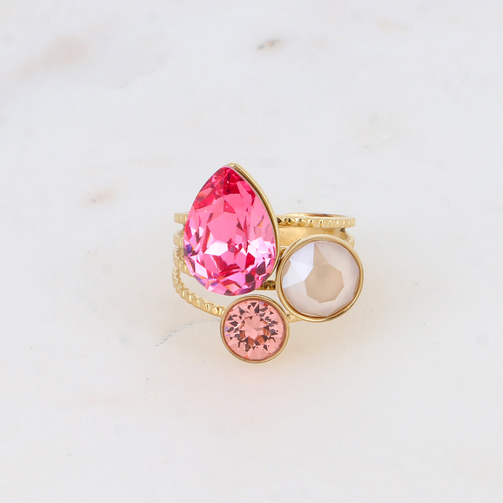 Bohm Paris näyttävä kristallisormus Stockholm Style.