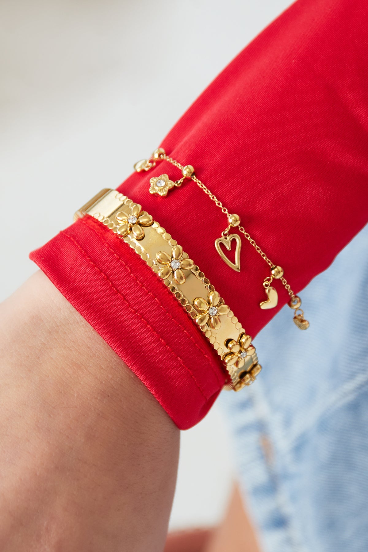 FRENCH RIVIERA | Lily Breeze -kirurginteräksinen kukkarannekoru