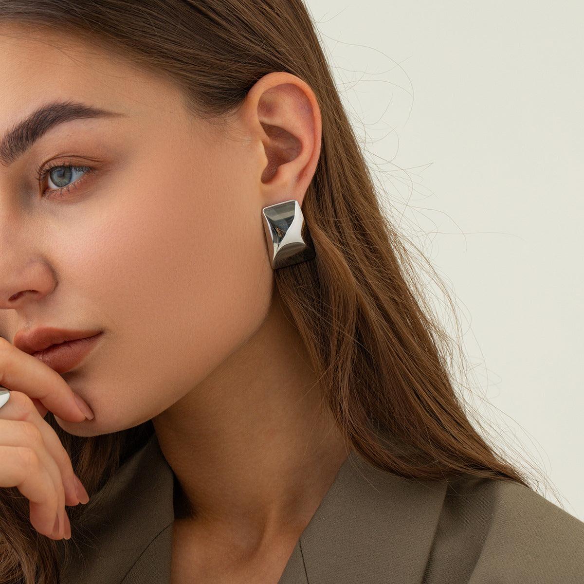 FRENCH RIVIERA | Allison -kirurginteräksiset isot napit (hopea)