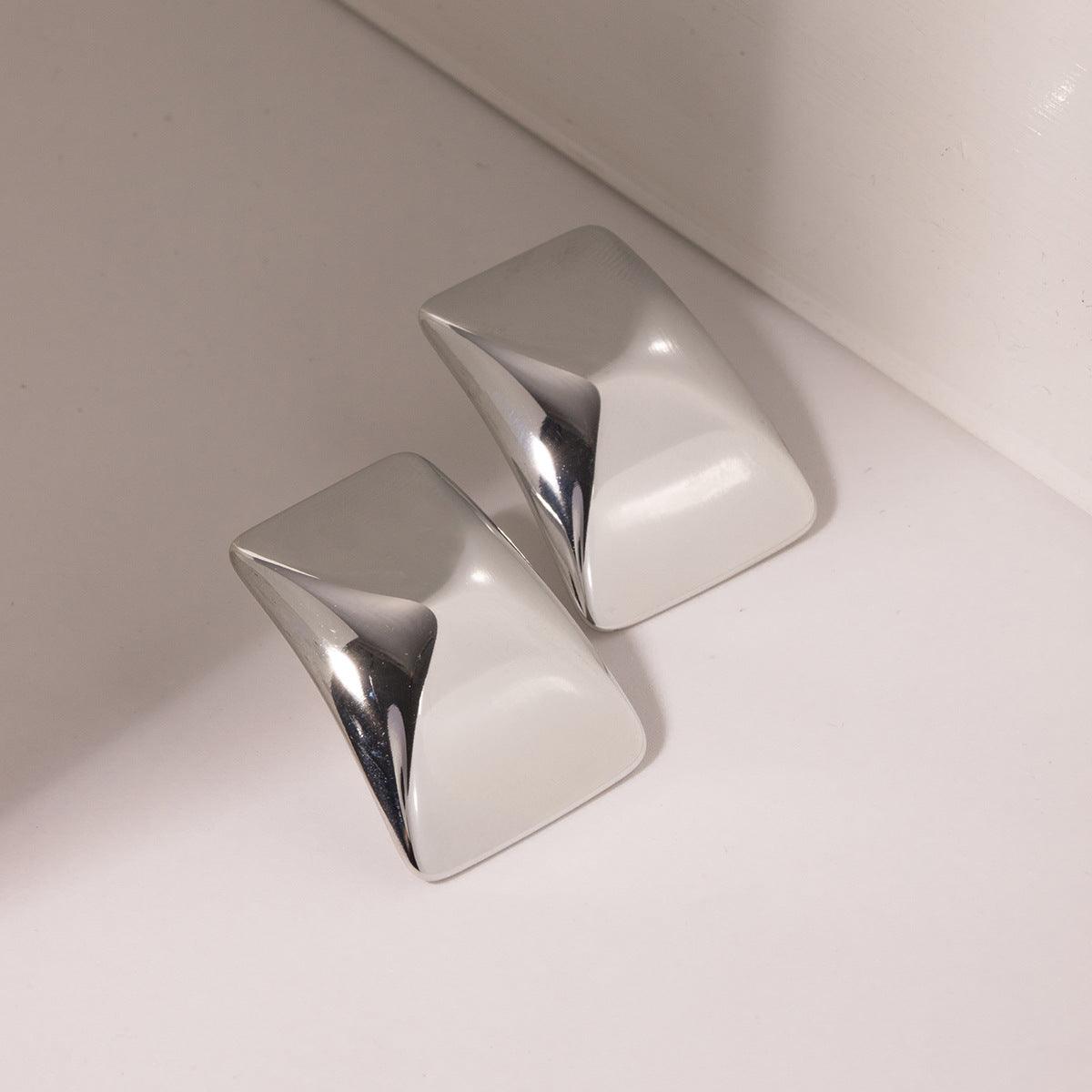 FRENCH RIVIERA | Allison -kirurginteräksiset isot napit (hopea)