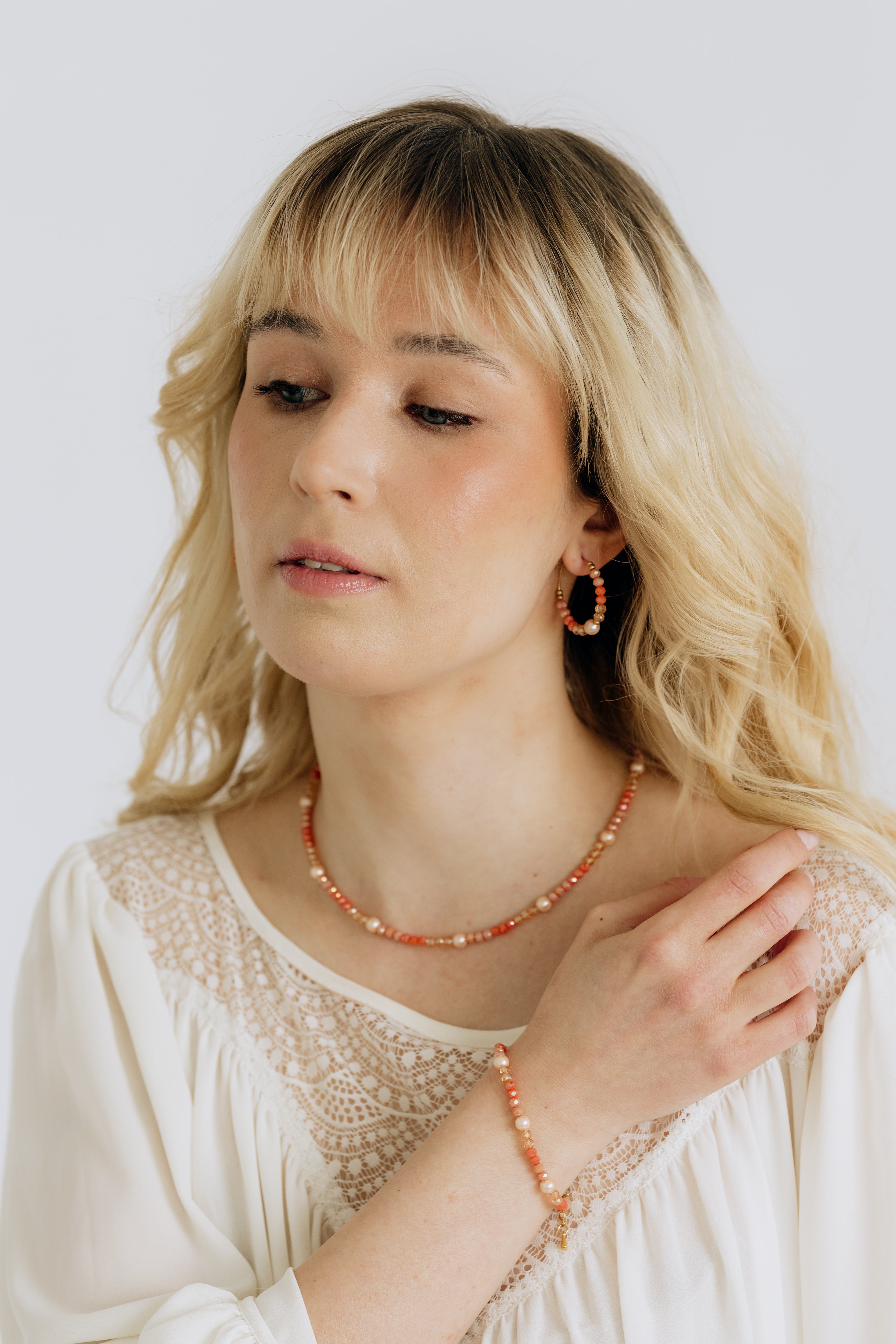 Earrings, FRENCH RIVIERA|Jasmine flower earrings (red)