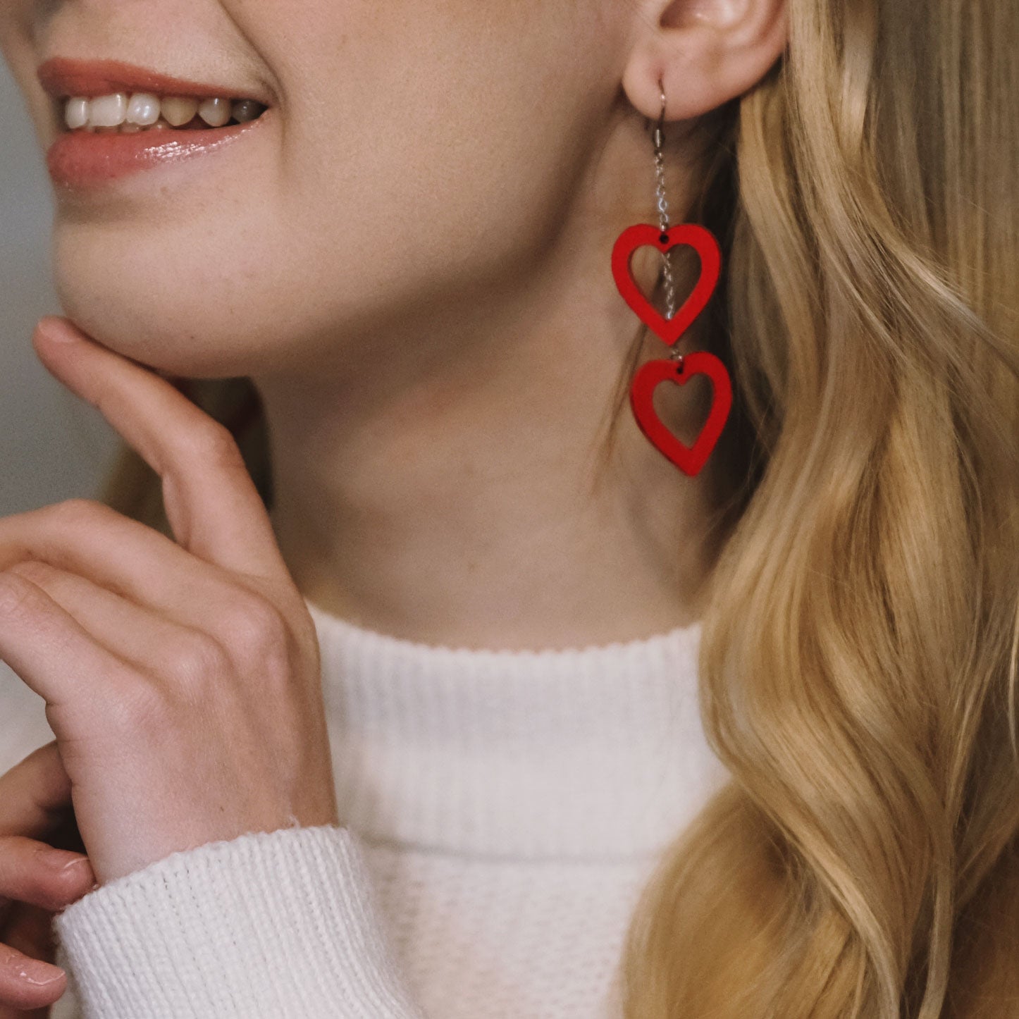 Onnensydän – puiset punaiset sydänkorvakorut