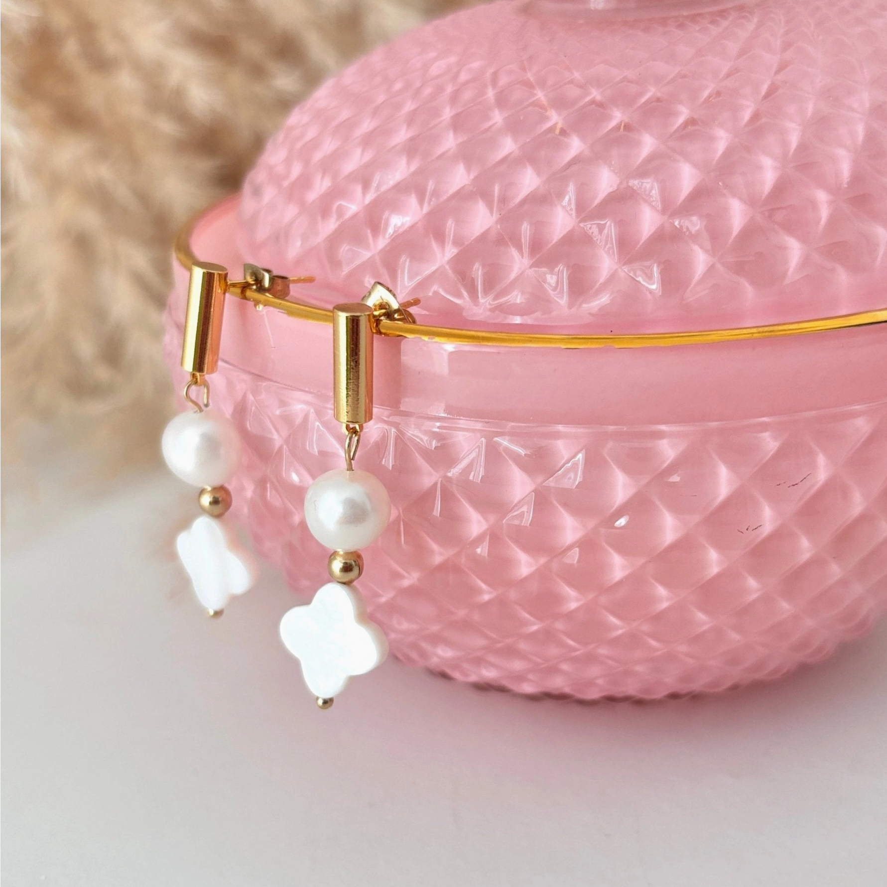 DUESTELLE ITALIA Fleur De Pearl helmikorvakorut
