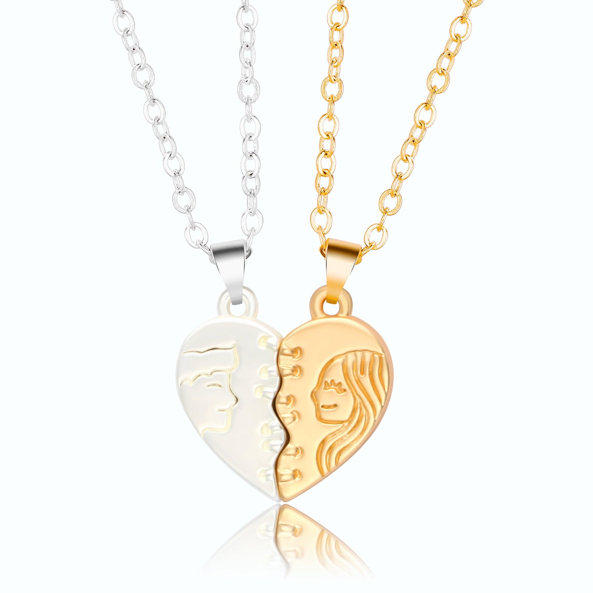 Gold Love Couple Necklace -rakkauskoru
