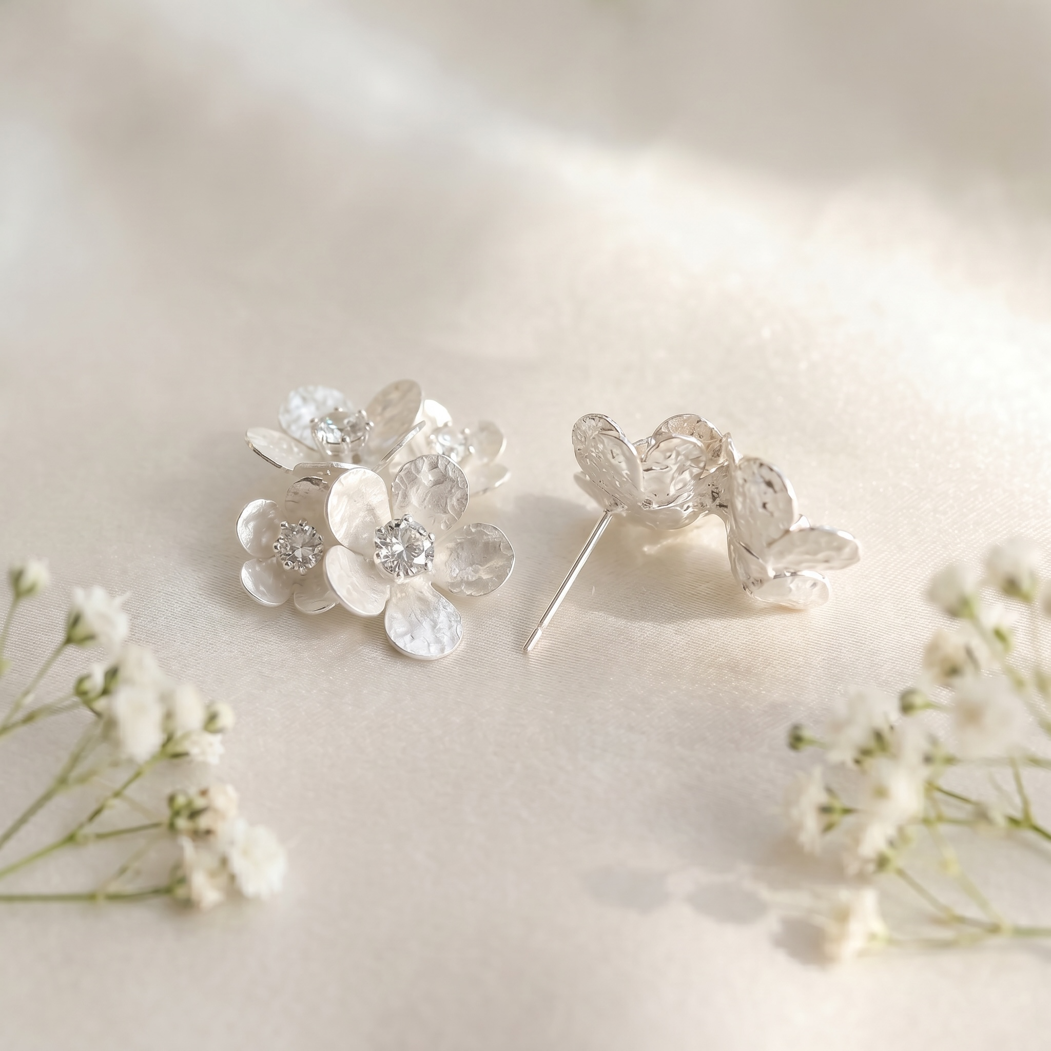 FRENCH RIVIERA | Amour Coeur Mini – heart earrings