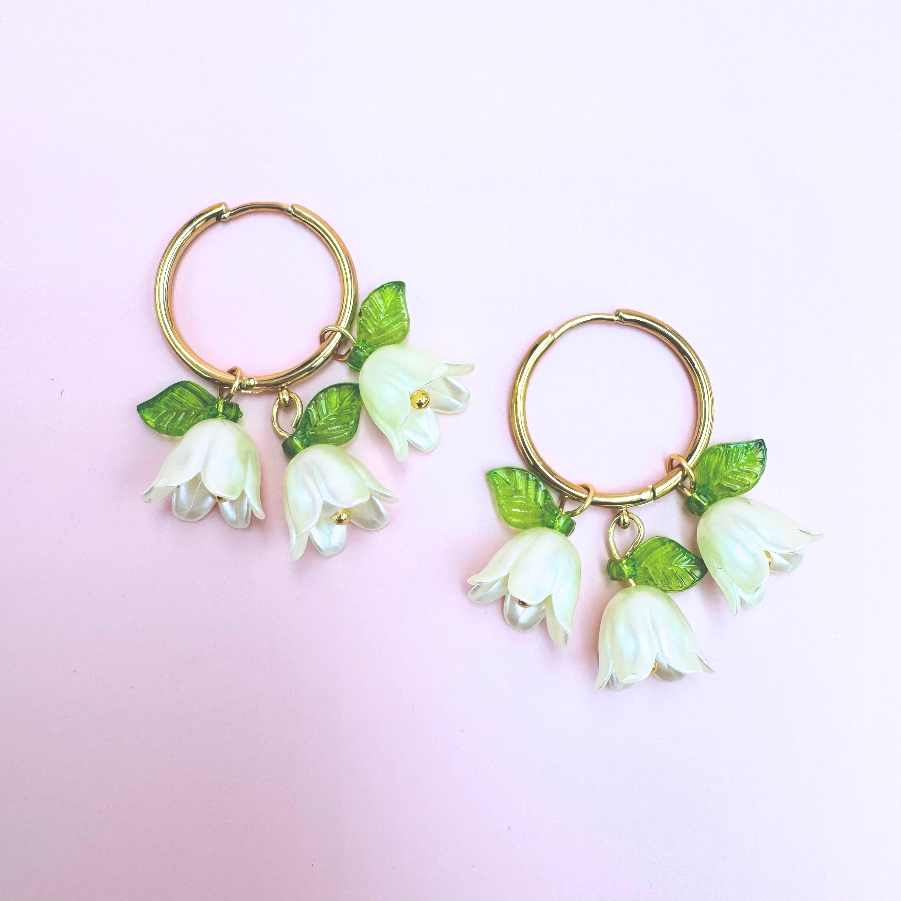 Earrings, FRENCH RIVIERA|Jasmine flower earrings (red)