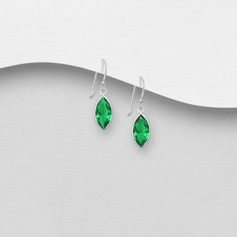 PREMIUM COLLECTION | Amelia -clear silver dangling earrings