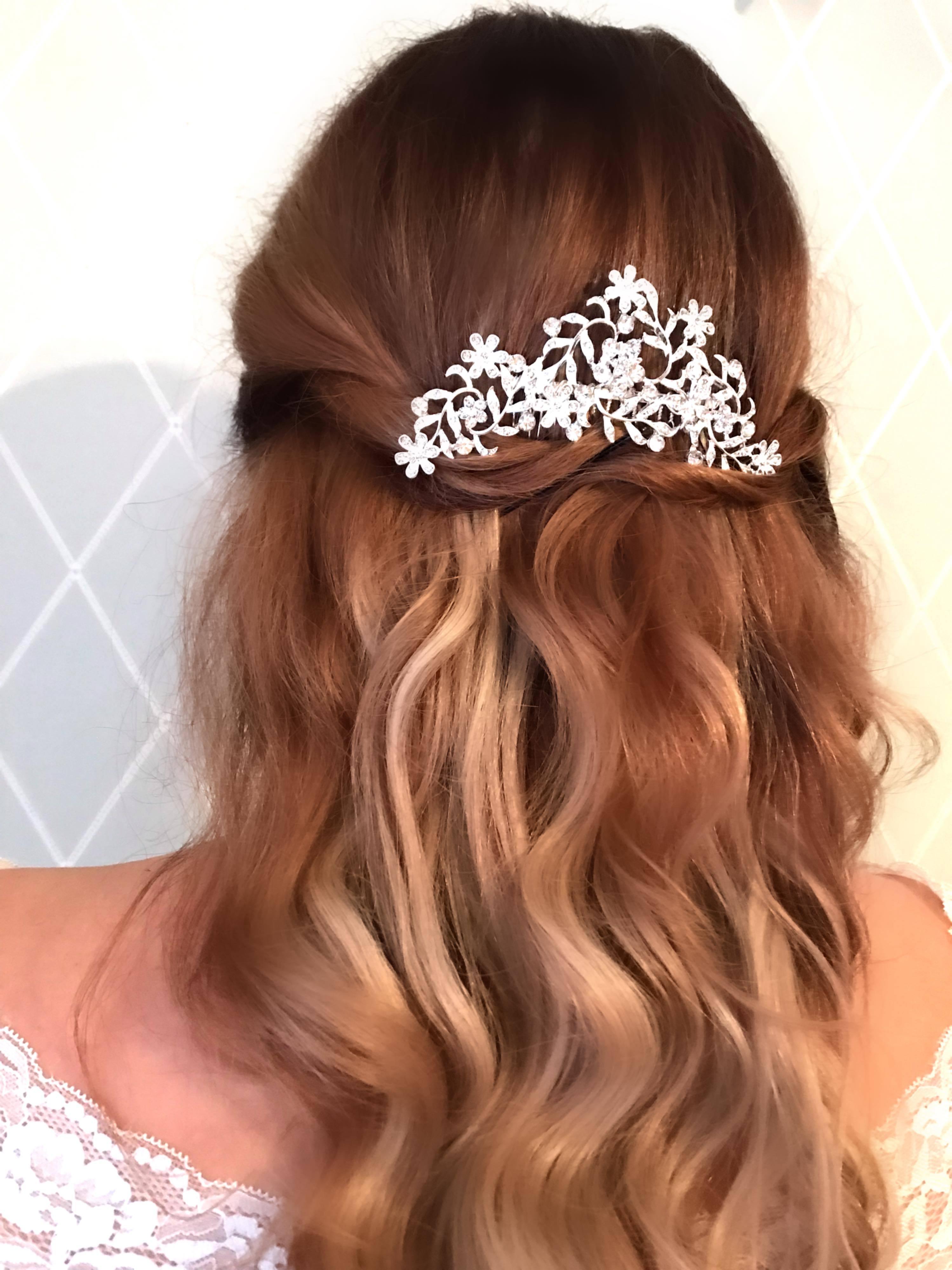 Hair ornament, crystal comb Romantic Small Flowers