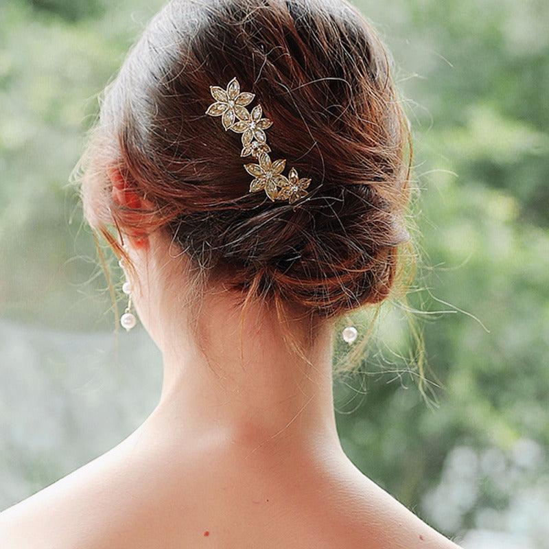 Hair ornament, bow pin/ROMANCE, Simple Flower Hairpiece in Gold