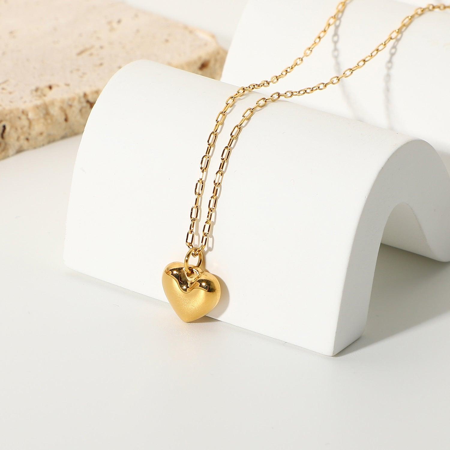 Kirurginteräskaulakoru, Gold Heart -kultasydän