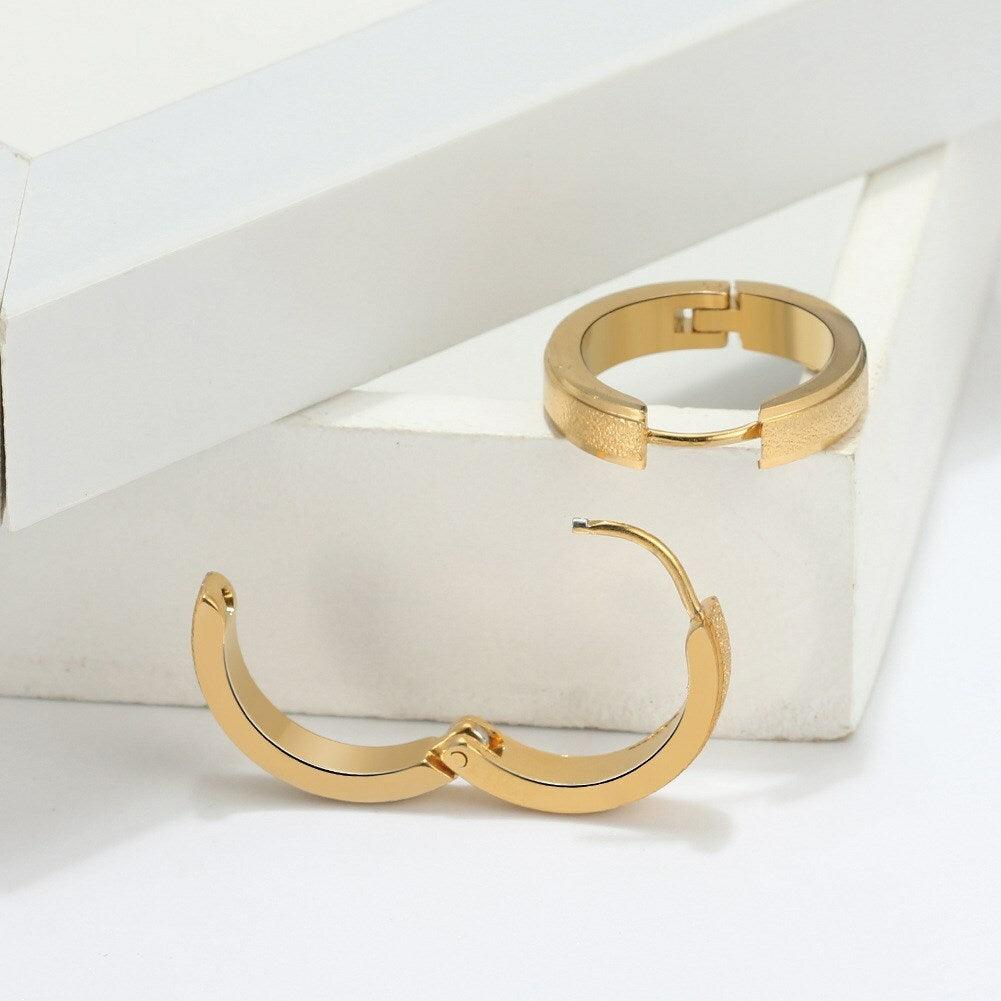 Kirurginteräsrenkaat, Large Diamond Cut Steel Hoop Earrings in Gold