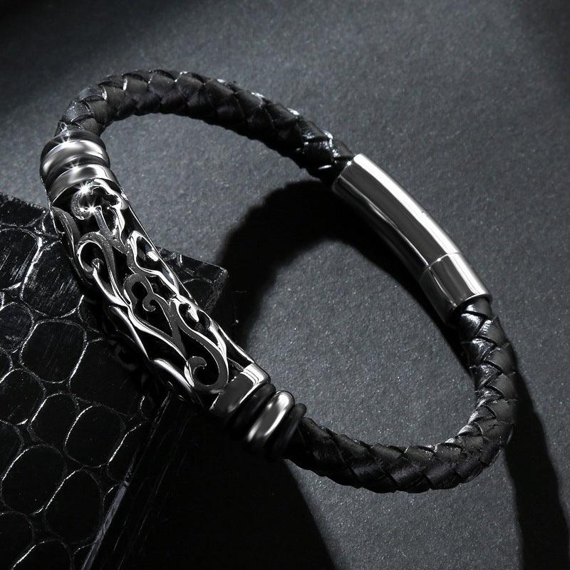 Keinonahkainen rannekoru, Simple Faux Leather Bracelet