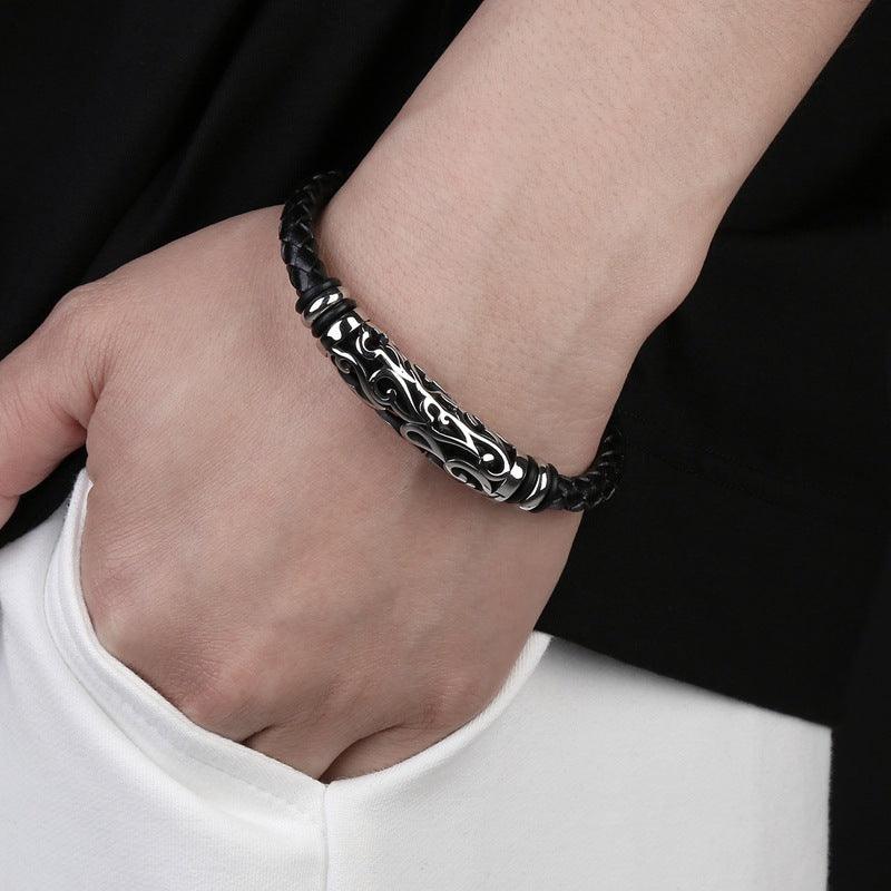 Keinonahkainen rannekoru, Simple Faux Leather Bracelet