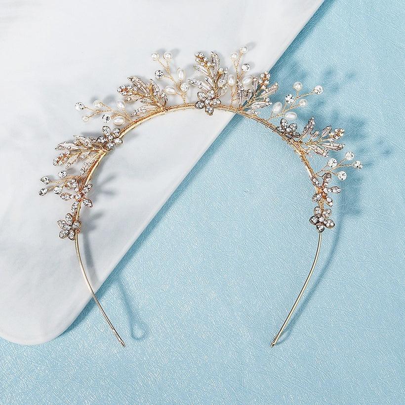 Hiuskoru, tiara ROMANCE|Evelyn -kullansävyinen tiara helmillä