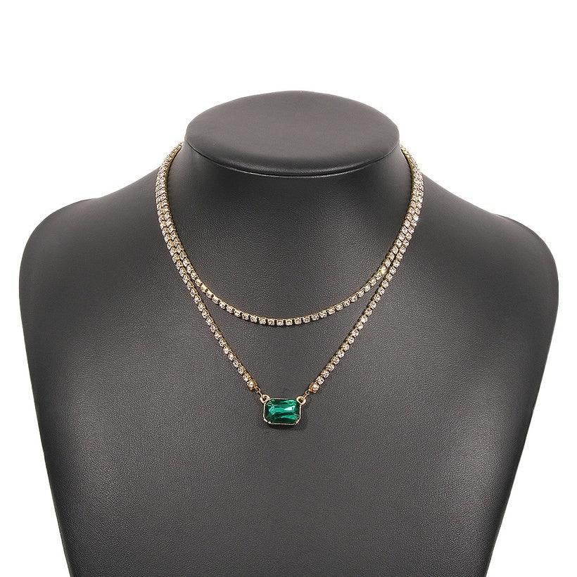 FRENCH RIVIERA|Emerald Necklace in Gold -strassikoru vihreällä kivellä