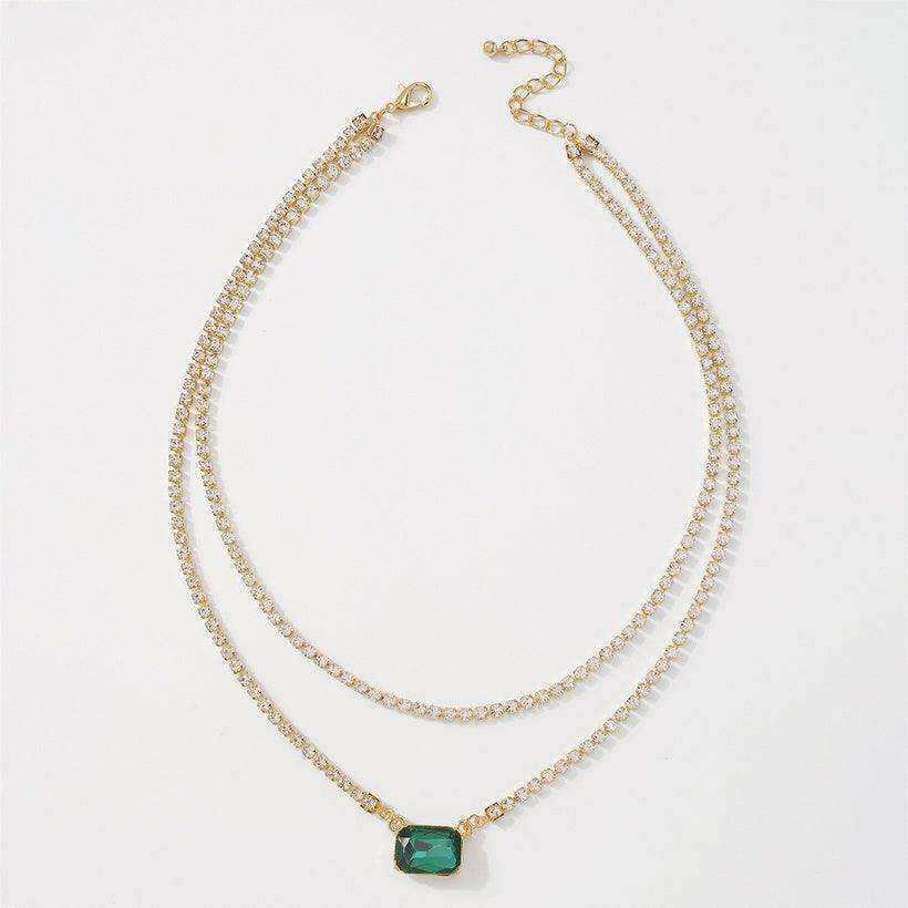 FRENCH RIVIERA|Emerald Necklace in Gold -strassikoru vihreällä kivellä